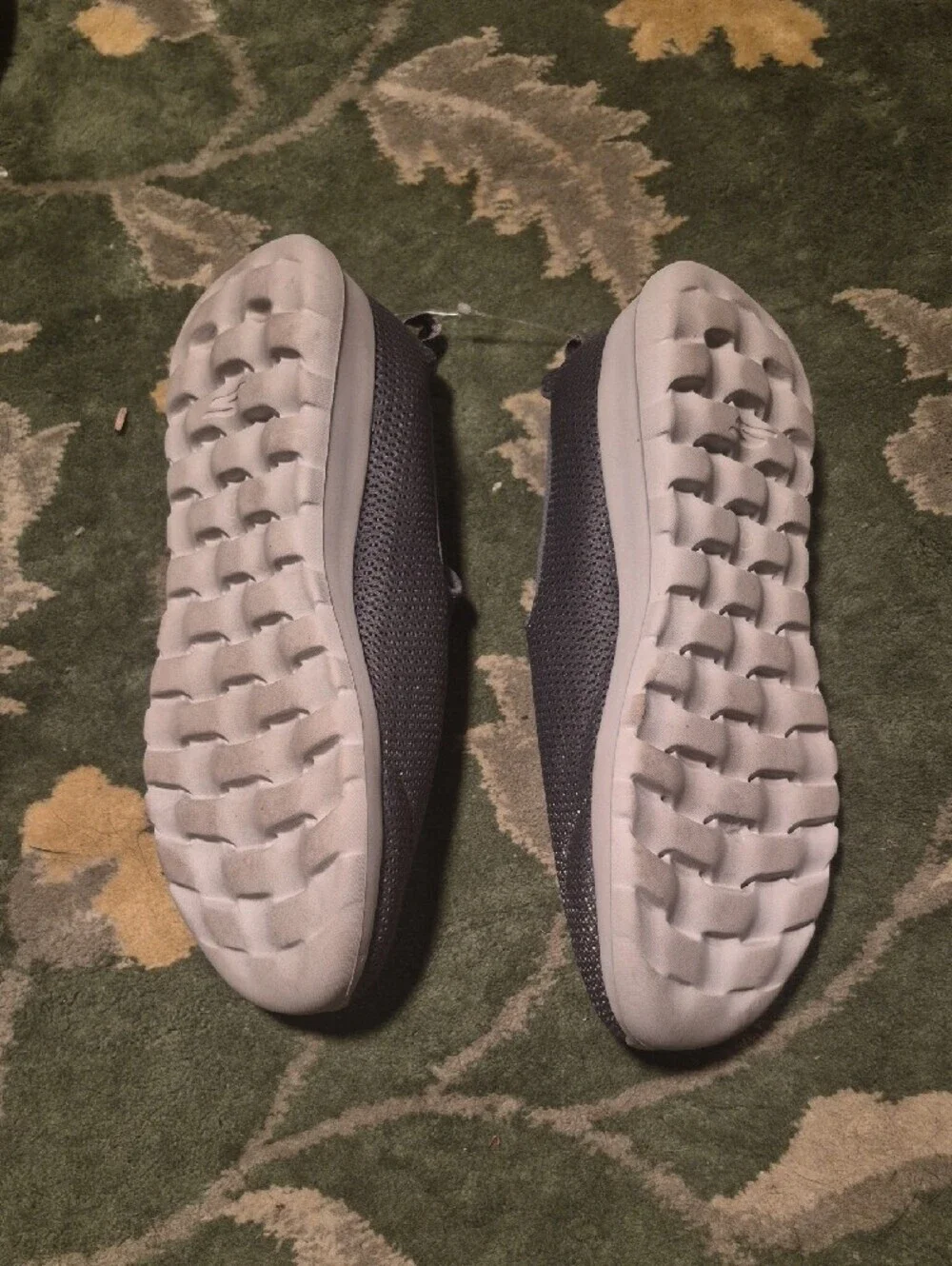 Skechers slip loafers